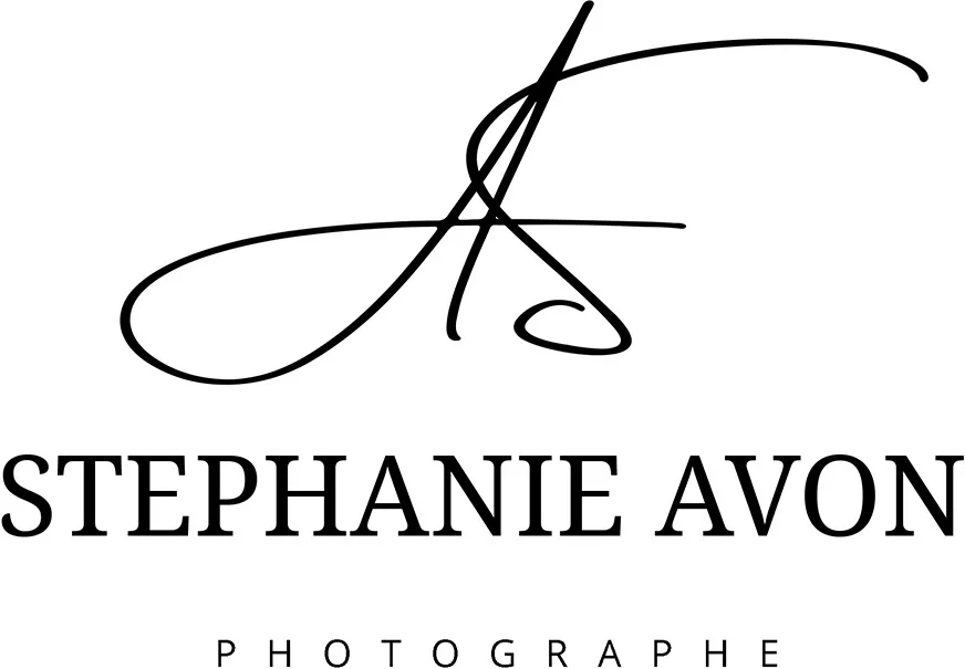 STUDIO STEPHANIE AVON logo