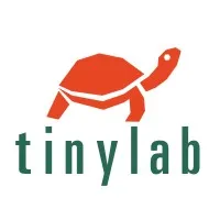 Voici le logo de la marque TINY LAB qui représente son identité graphique.