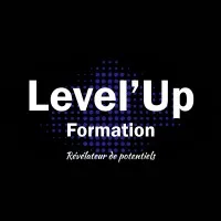 Voici le logo de la marque LEVEL UP FORMATION qui représente son identité graphique.