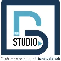 YLG PRODUCTION logo