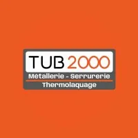 Voici le logo de la marque TUB 2000 & TS qui représente son identité graphique.
