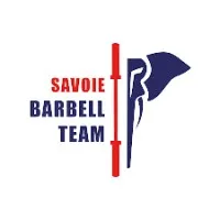 Voici le logo de la marque SAVOIE BARBELL TEAM qui représente son identité graphique.