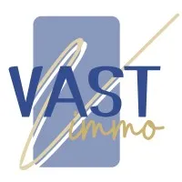 Voici le logo de la marque VASTIMMO qui représente son identité graphique.