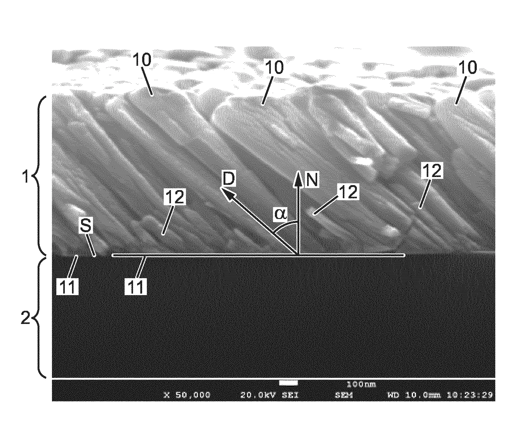 Dispositif electrique a transition entre des comportements isolant et semiconducteur